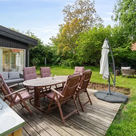 Beautifully Located House In Melsted, Gudhjem