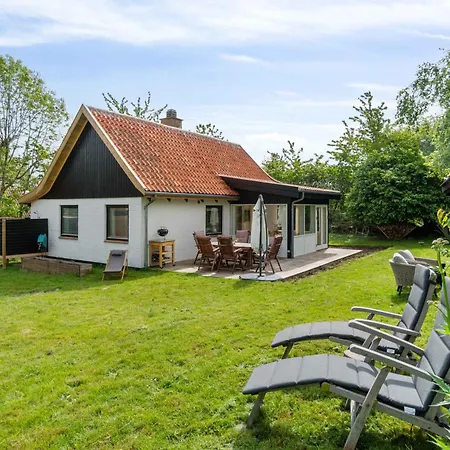 Beautifully Located House In Melsted, Hébergement de vacances Gudhjem