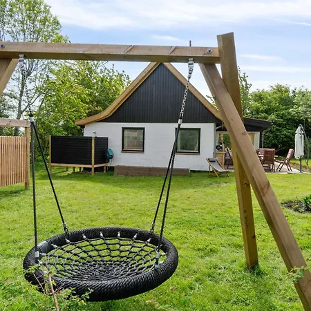 Beautifully Located House In Melsted * Gudhjem