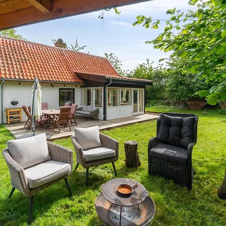 Beautifully Located House In Melsted *