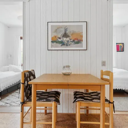 Beautifully Located House In Melsted * غودهيم